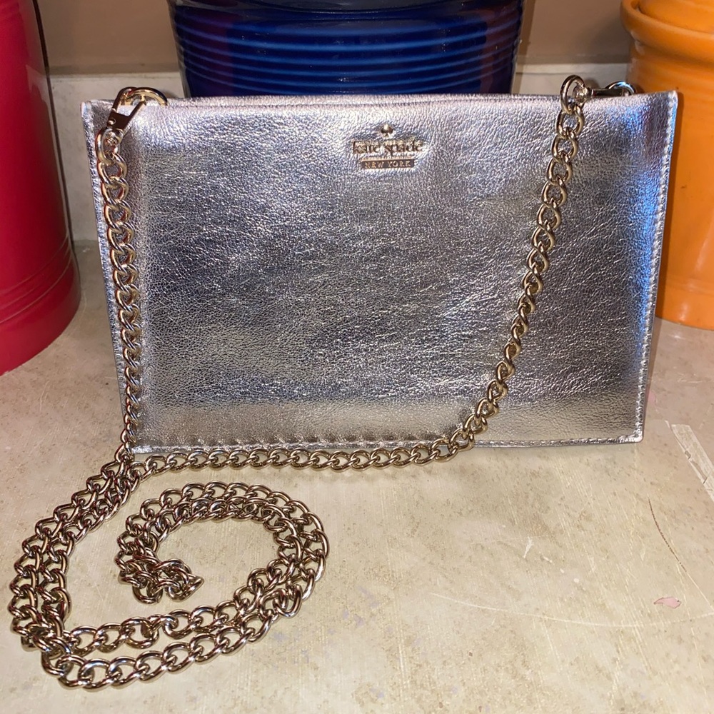 Kate Spade Silver Crossbody ✨